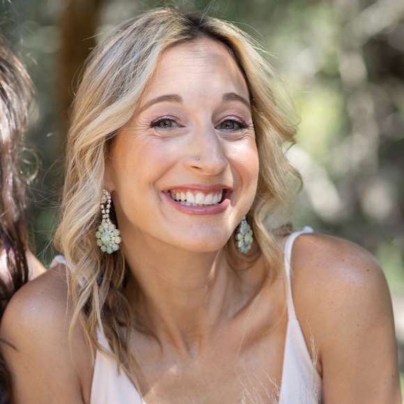 Meet your Posher, Mara - Picture 1 of 3